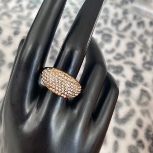 Goldtone with crystals ring